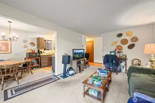 13215 35th Ave NE, Seattle, WA 98125 - Photo 10