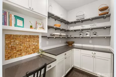 8411 NE 110th Place, Kirkland, WA 98034 - Photo 12