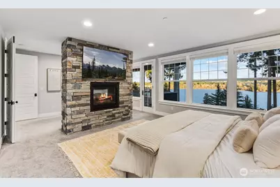 8411 NE 110th Place, Kirkland, WA 98034 - Photo 18