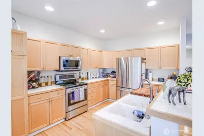4375 249th Avenue SE, Sammamish, WA 98029 - Photo 8