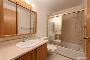 10501 8th Ave NE, Seattle, WA 98125 - Photo 22