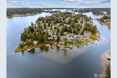 6358 S Island Drive E, Bonney Lake, WA 98391 - Photo 32