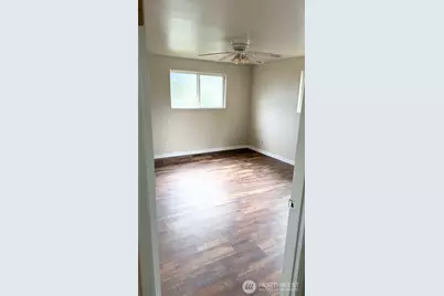 9802 S 210th Pl, Kent, WA 98031 - Photo 8