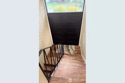 9802 S 210th Pl, Kent, WA 98031 - Photo 2