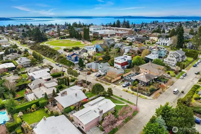 2530 26th Avenue W, Seattle, WA 98199 - Photo 6