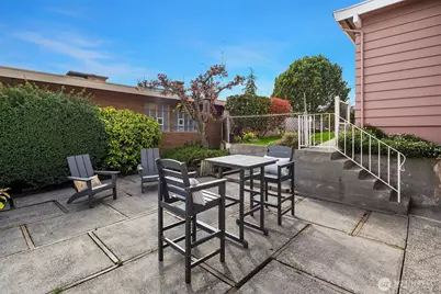 2530 26th Avenue W, Seattle, WA 98199 - Photo 28