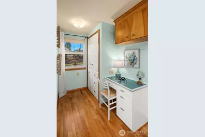 2530 26th Avenue W, Seattle, WA 98199 - Photo 16