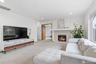 4108 NE 7th St, Renton, WA 98059 - Photo 12