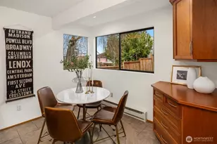 343 N 74th St, Seattle, WA 98103 - Photo 12