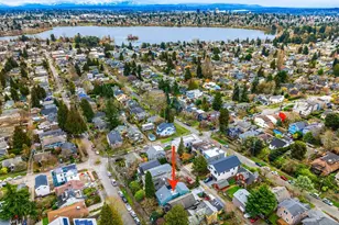 343 N 74th St, Seattle, WA 98103 - Photo 32