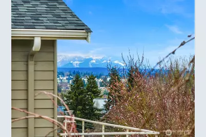 343 N 74th Street, Seattle, WA 98103 - Photo 22