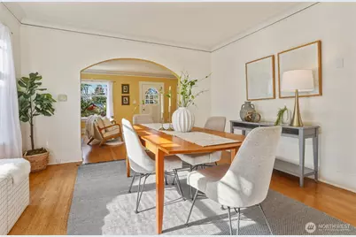 7026 5th Avenue NW, Seattle, WA 98117 - Photo 10