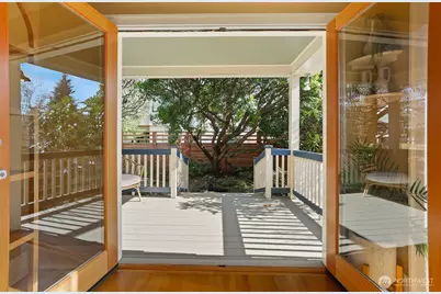 7026 5th Avenue NW, Seattle, WA 98117 - Photo 16