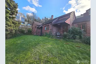 1603 Lakeview Boulevard E, Seattle, WA 98102 - Photo 2