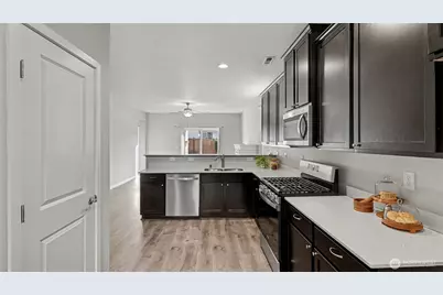 864 Sigrist Drive E, Enumclaw, WA 98022 - Photo 12