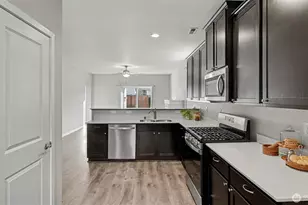 864 Sigrist Dr E, Enumclaw, WA 98022 - Photo 12