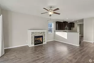 864 Sigrist Dr E, Enumclaw, WA 98022 - Photo 6