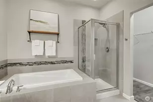 864 Sigrist Dr E, Enumclaw, WA 98022 - Photo 20