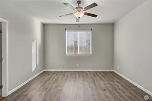 864 Sigrist Dr E, Enumclaw, WA 98022 - Photo 16