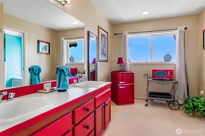 8613 Semiahmoo Drive, Blaine, WA 98230 - Photo 14