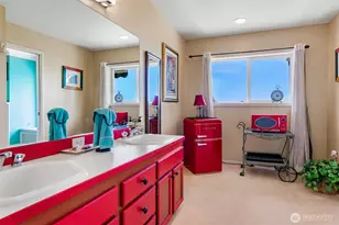 8613 Semiahmoo Dr, Blaine, WA 98230 - Photo 14