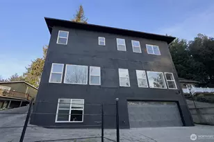 7500 NE Harbor View Dr, Poulsbo, WA 98370 - Photo 1