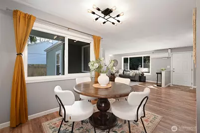 4570 36th Avenue W, Seattle, WA 98199 - Photo 8