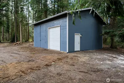 10794 Halloran Road, Bow, WA 98232 - Photo 4