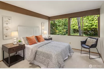 17814 NE 8th Place, Bellevue, WA 98008 - Photo 18