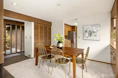 17814 NE 8th Place, Bellevue, WA 98008 - Photo 10