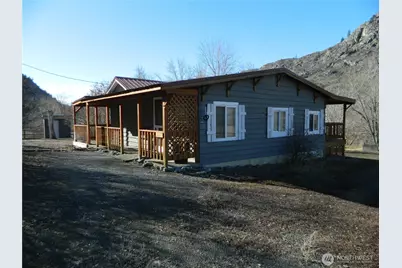 2127 Sinlahekin Road, Loomis, WA 98827 - Photo 4