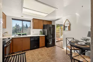 19809 Ashworth Ave N, Shoreline, WA 98133 - Photo 10