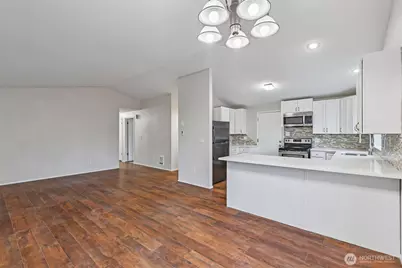 9117 58th Drive NE, Marysville, WA 98270 - Photo 10