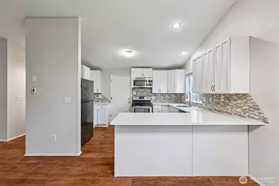 9117 58th Drive NE, Marysville, WA 98270 - Photo 12