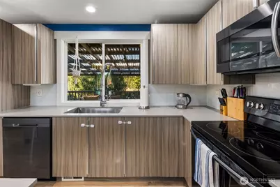 12702 214th Avenue Ct E, Bonney Lake, WA 98391 - Photo 16