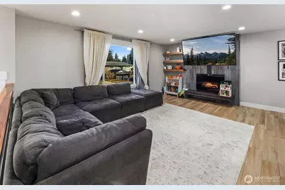 12702 214th Avenue Ct E, Bonney Lake, WA 98391 - Photo 8