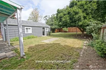 238 Park Place N, Renton, WA 98057 - Photo 12