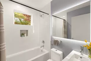 915 N 98th St, Seattle, WA 98103 - Photo 18