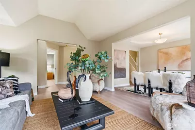 4222 144th Lane SE, Bellevue, WA 98006 - Photo 4