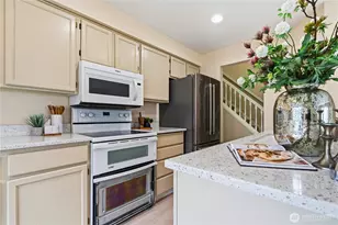 4222 144th Ln SE, Bellevue, WA 98006 - Photo 10