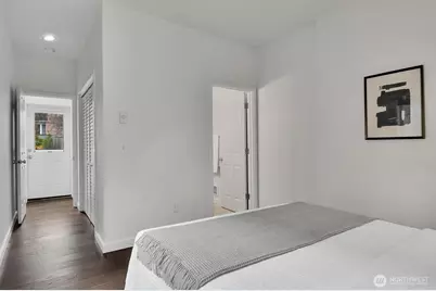 1800 10th Avenue W #1800, Seattle, WA 98119 - Photo 14