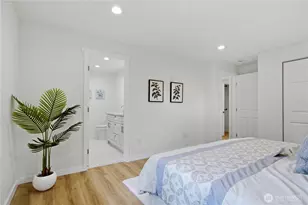 12600 SE 27th St, Bellevue, WA 98005 - Photo 18