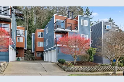 4116 58th Place SW #A, Seattle, WA 98116 - Photo 2