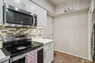 2009 196th St SE #C103, Bothell, WA 98012 - Photo 10