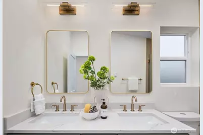 7555 32nd Avenue SW #B, Seattle, WA 98126 - Photo 20