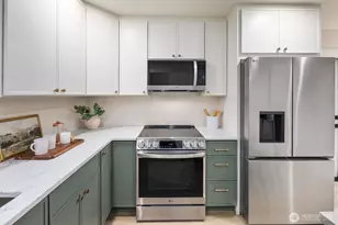 7555 32nd Ave SW, Seattle, WA 98126 - Photo 8