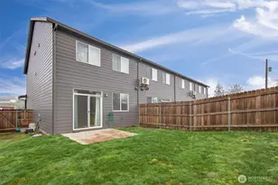375 S 10th St, Kalama, WA 98625 - Photo 28