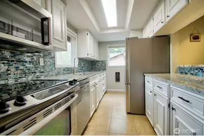 8410 Thrulake Circle SE, Olympia, WA 98513 - Photo 10