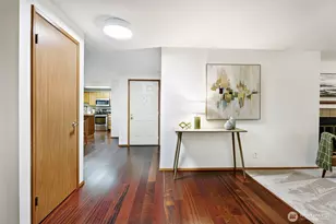 8720 Phinney Ave N, Seattle, WA 98103 - Photo 22