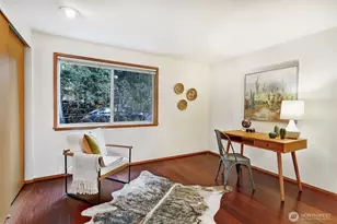 8720 Phinney Ave N, Seattle, WA 98103 - Photo 18